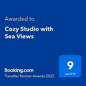 Cozy With Sea Views Apartment
